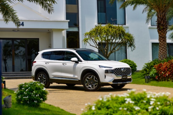 Điều chỉnh giá bán lẻ khuyến nghị cho Tucson và Santa Fe