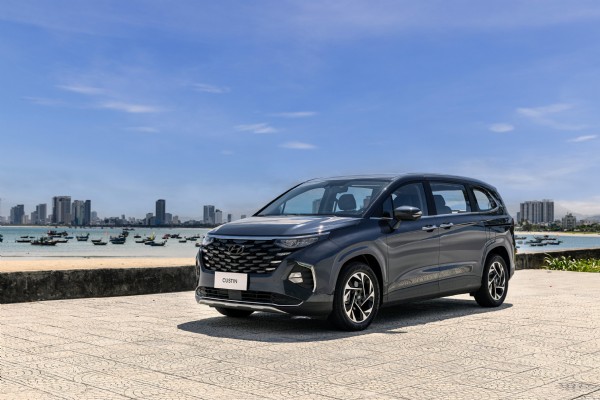 HYUNDAI CUSTIN RA MẮT KHÁCH VIỆT, GIÁ TỪ 850 TRIỆU ĐỒNG