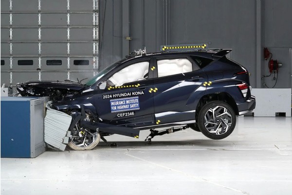 Hyundai xuất sắc đứng đầu giải thưởng an toàn của IIHS