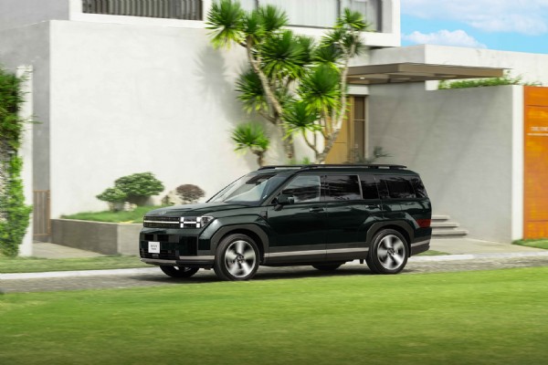 HYUNDAI THÀNH CÔNG GIỚI THIỆU SANTA FE HYBRID ĐẾN THỊ TRƯỜNG VIỆT NAM